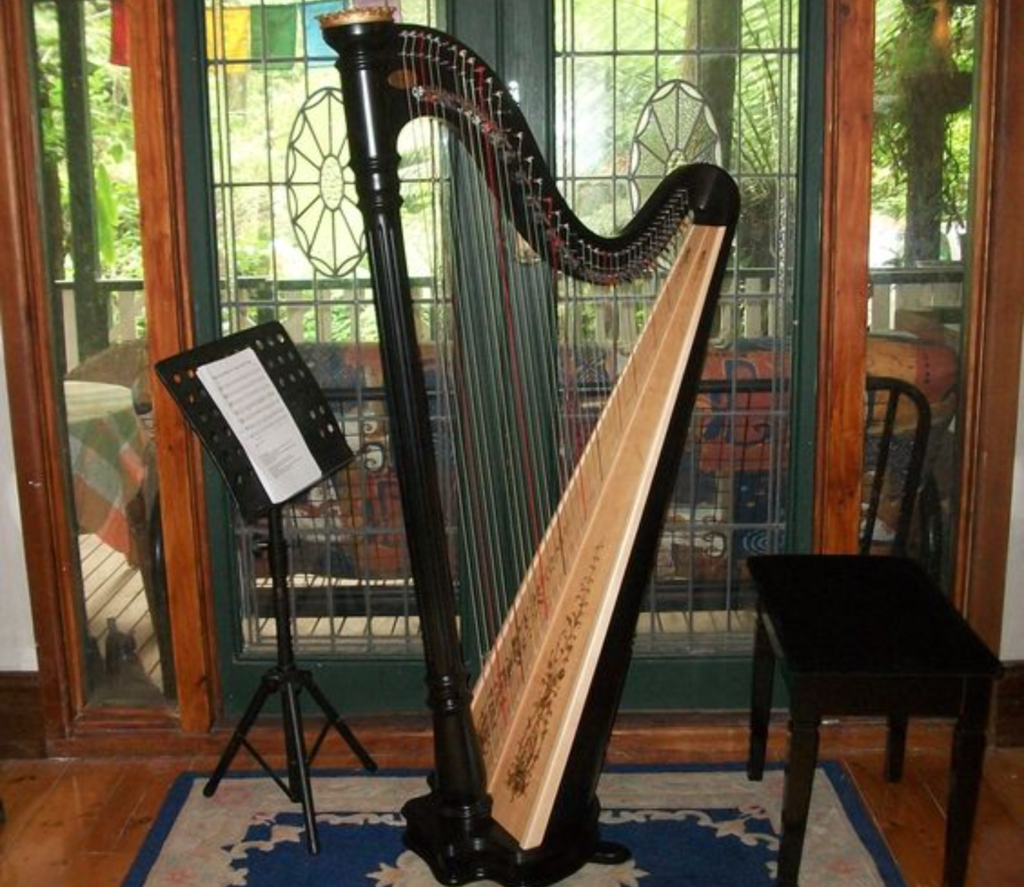 Lyre harp
